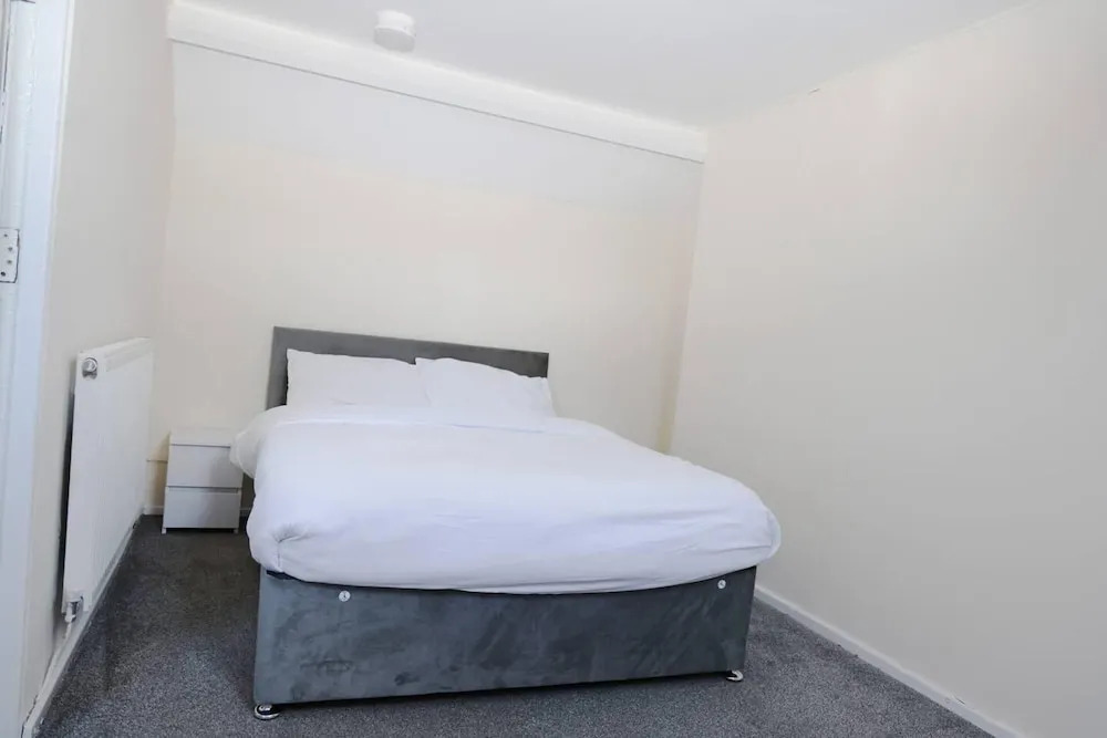 Stunning 5-bed House in Newcastle Upon Tyne