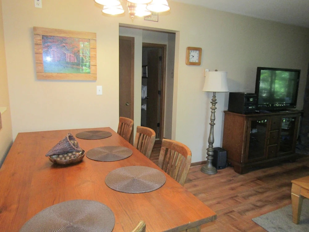 Ski Country 66-c 2 Bedroom Condo by Redawning