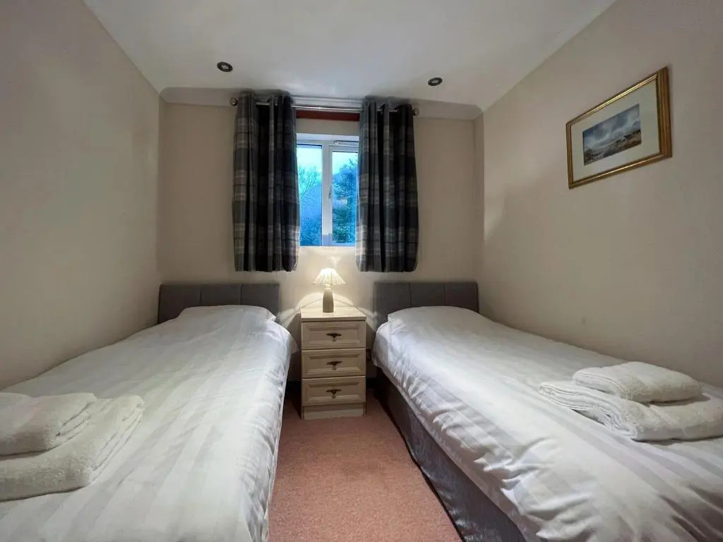 Glen View - Uk37557