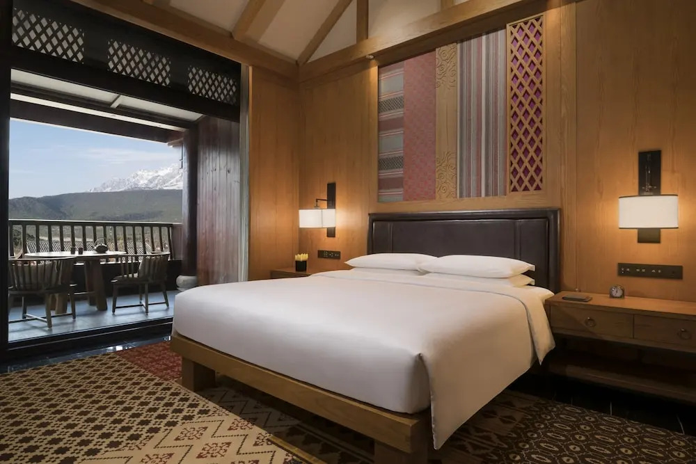 Jinmao Pureal Mountain Liiang,a member of Design Hotels