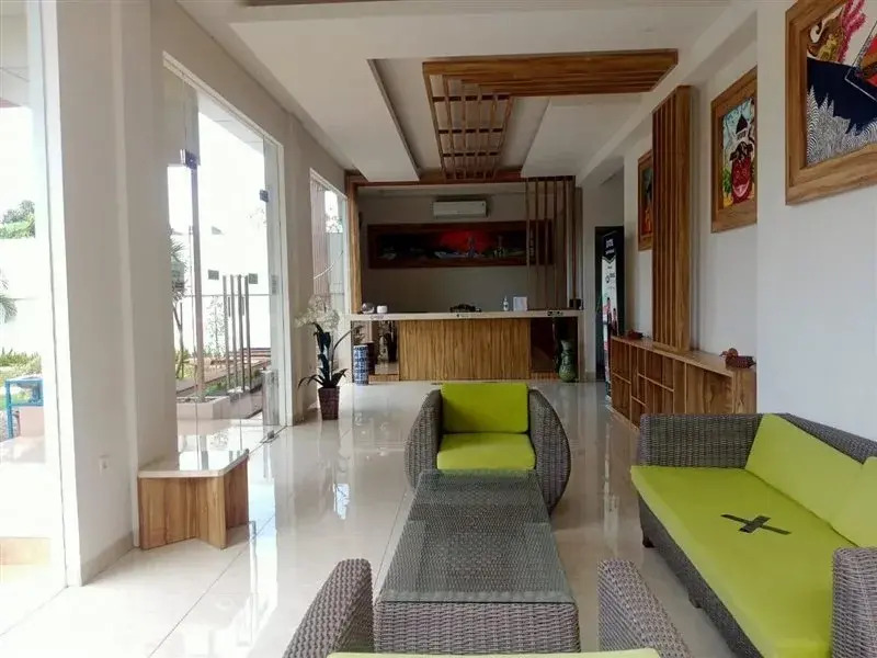 OYO 90102 Edotel Hotel By Dbest Hospitality