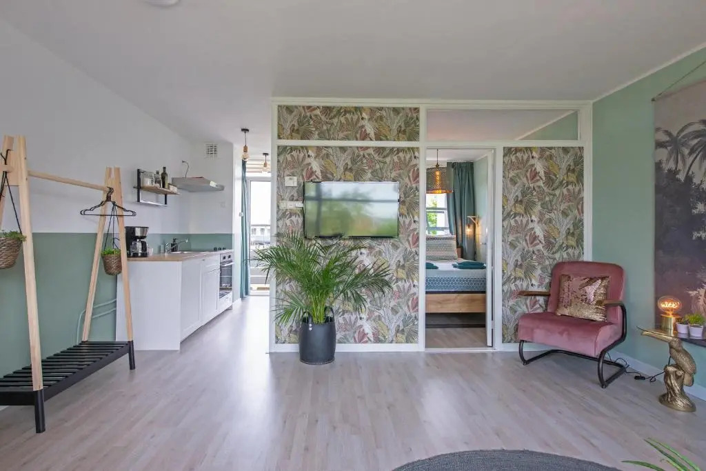 Amsterdam Beach Apartment 65