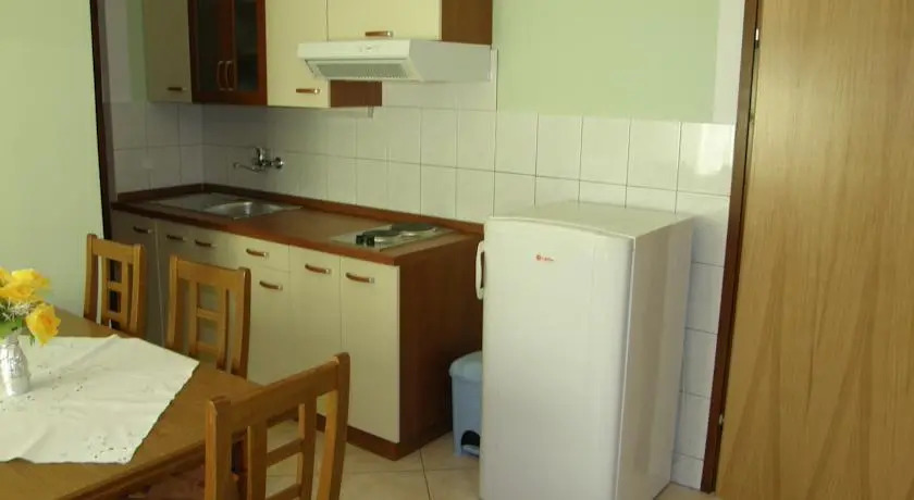 Apartments Marinko