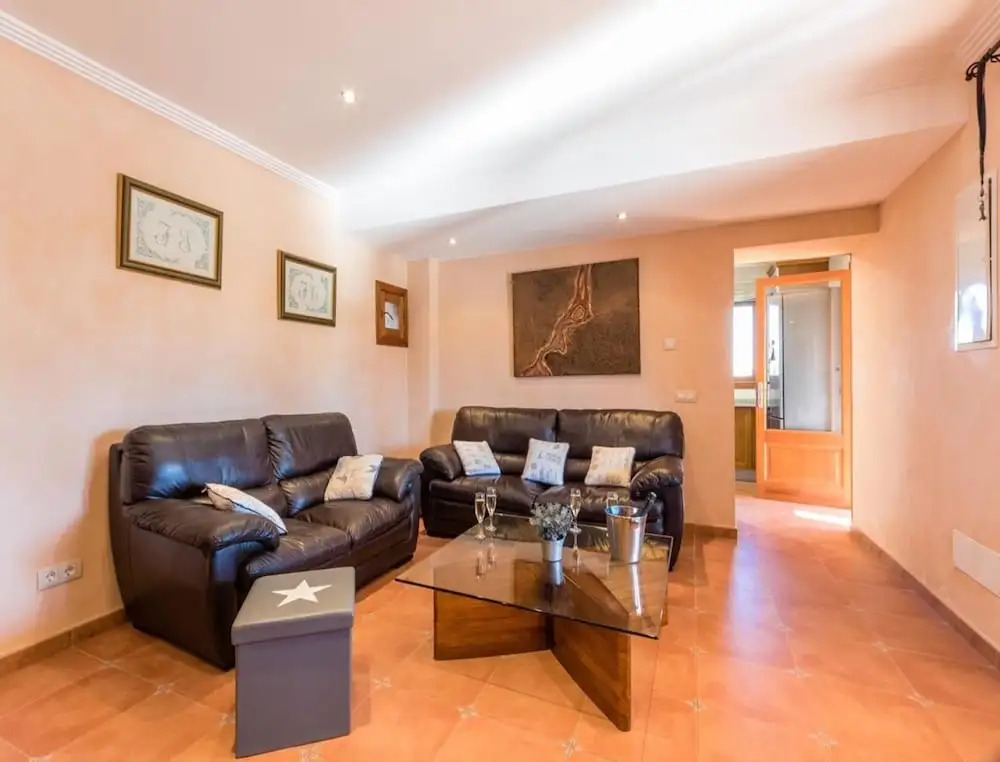 Villa - 4 Bedrooms with Pool and WiFi - 104238