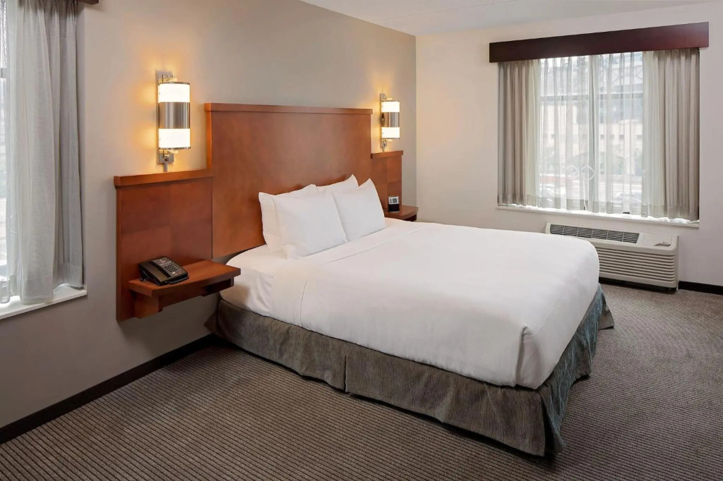 Hyatt Place Pittsburgh North Shore