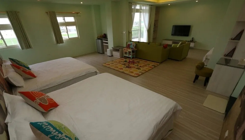 Wunan Zoo Family Homestay Hall 1