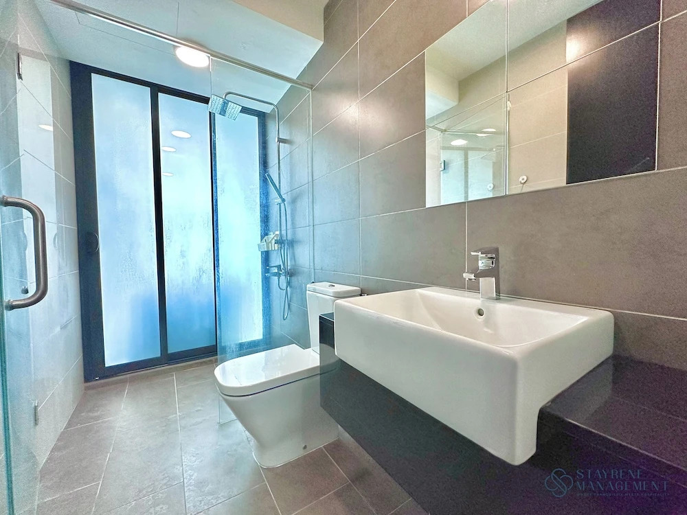 Almas Suites by RR JBcity