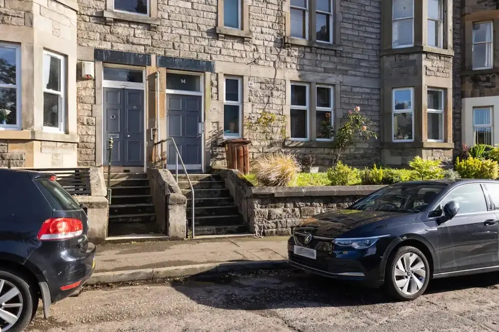 Brand New 1 Bedroom Apartment Right Beside Arthur's Seat