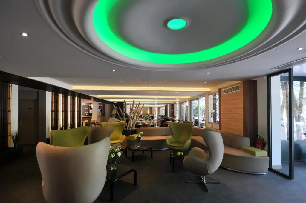 Hotel Logis Lacotel