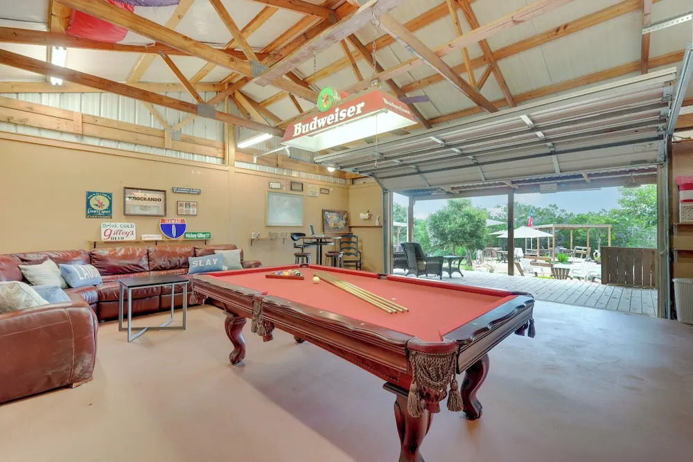 New Braunfels Home w/ Pool 2 Mi to Guadalupe River