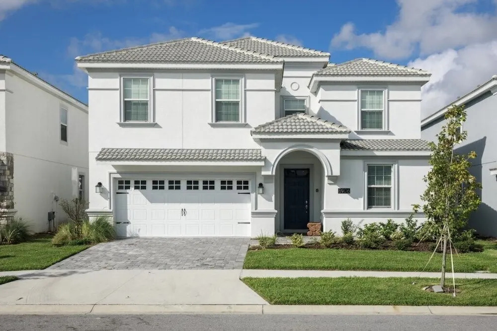 Champions Gate-8906SLTSDJGIL home