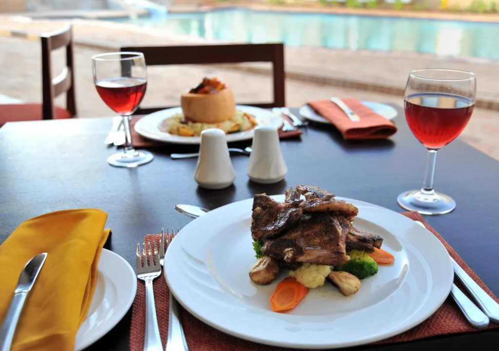 Cresta Mahalapye Hotel