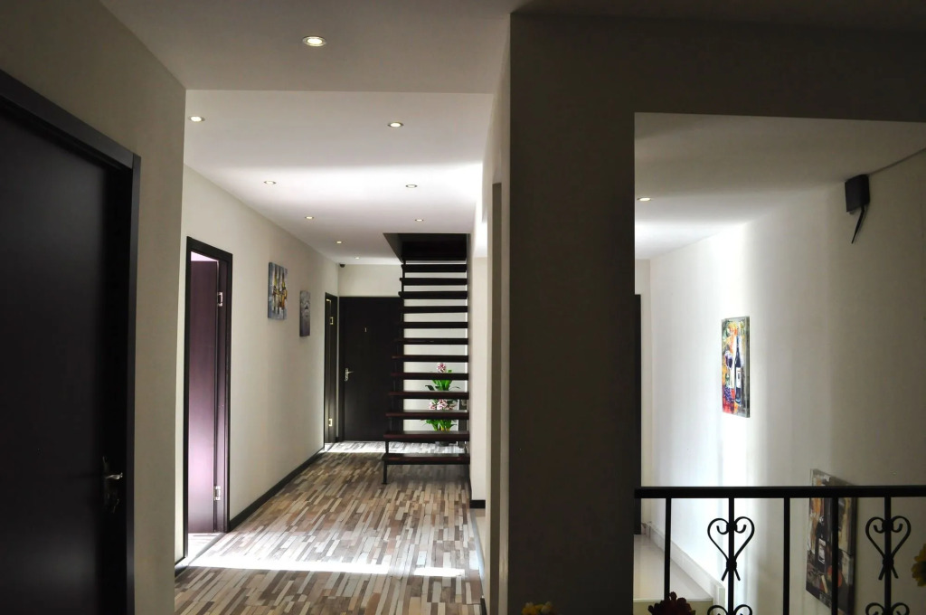 Tiflis Metekhi Hotel