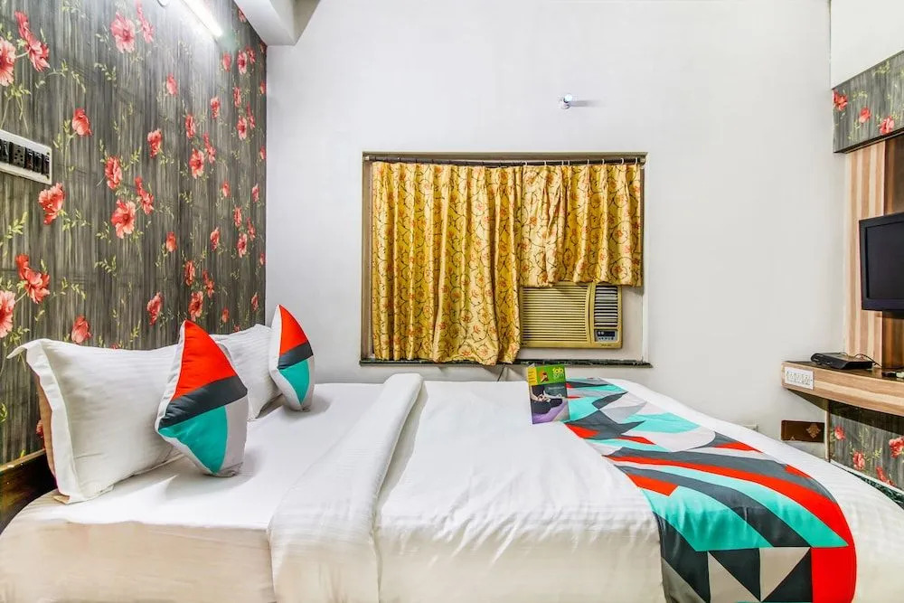 FabExpress Sataksi Guest House