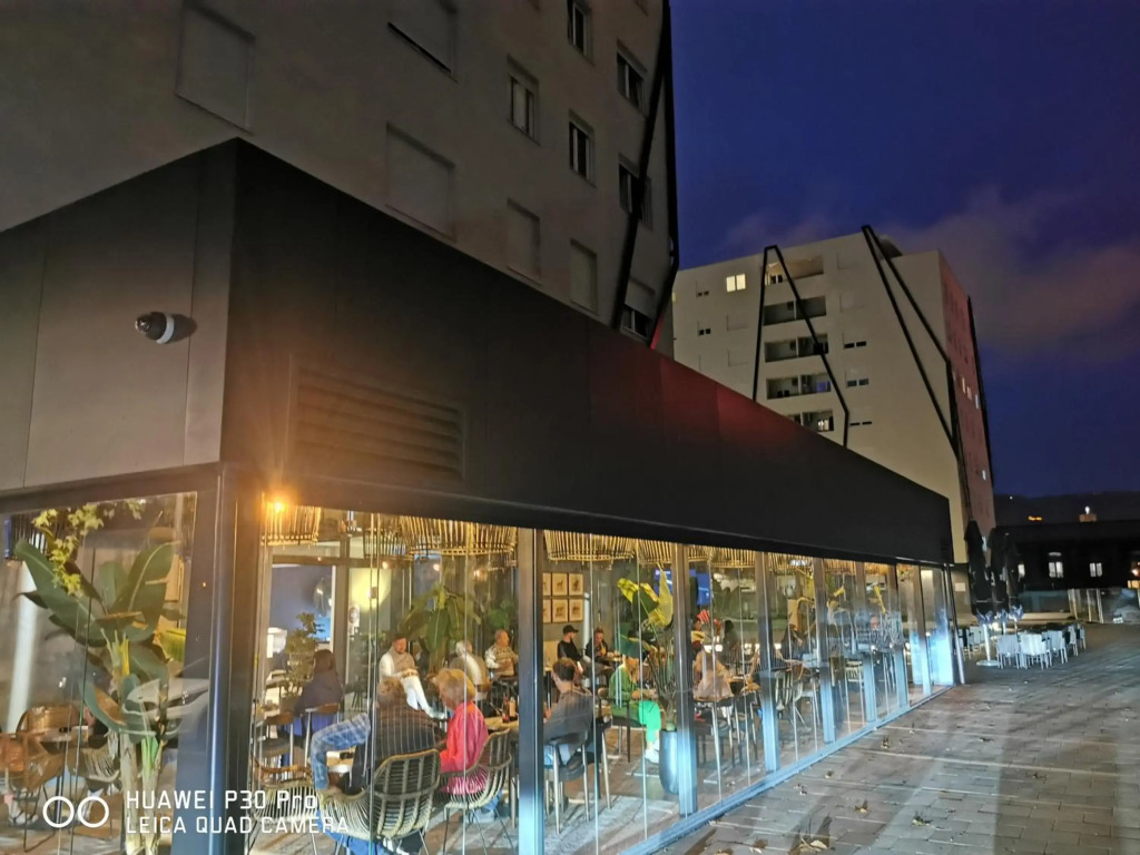 CITY CENTER PEARL #new#free reserved parking in garage elevator direct access#business and pleasure#city view&balcony&sunny&cafes&markets&tram#city center#working room#2 toliets#2 bedrooms
