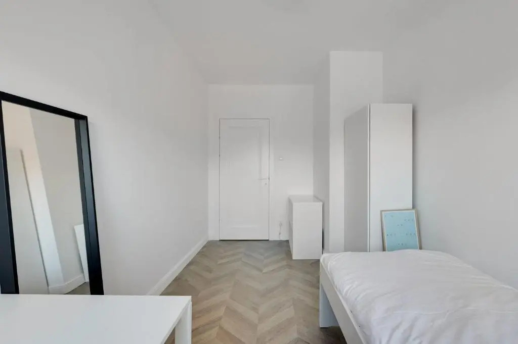 Grand Apartments - Aqua