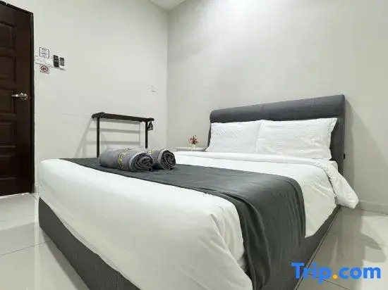 Taiping City Centre Landed for 12 Pax