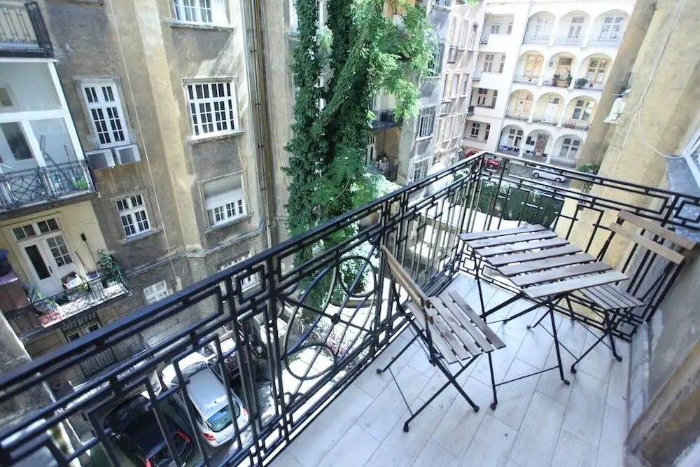 Dfive Apartments - Heroe's Expat