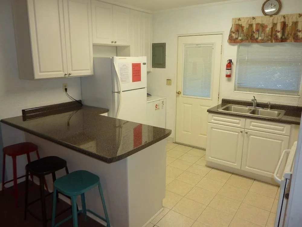 At Last - B 2 Bedrooms 1 Bathroom Duplex