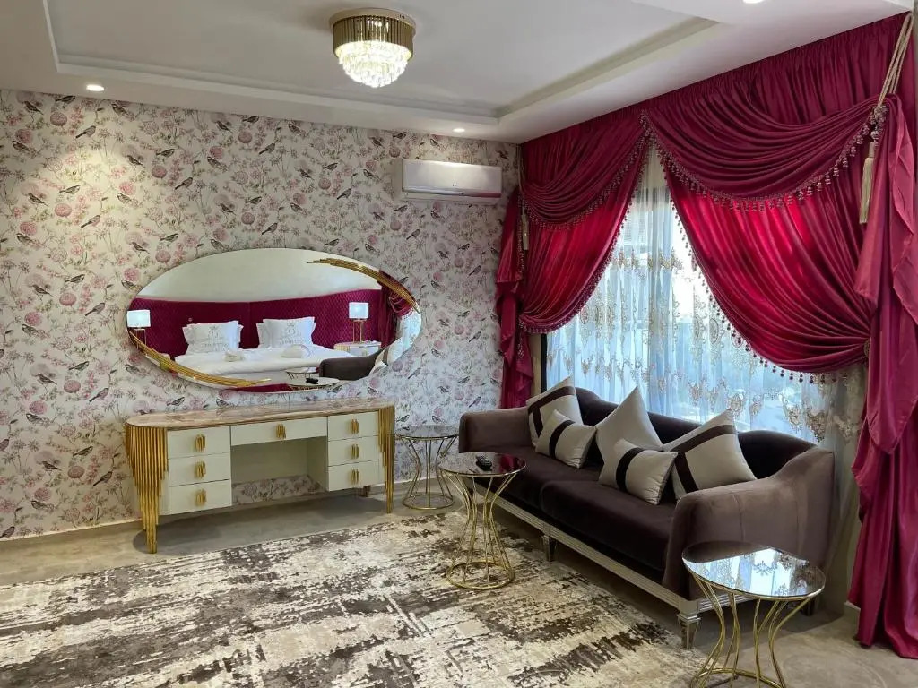 Quiet Hotel