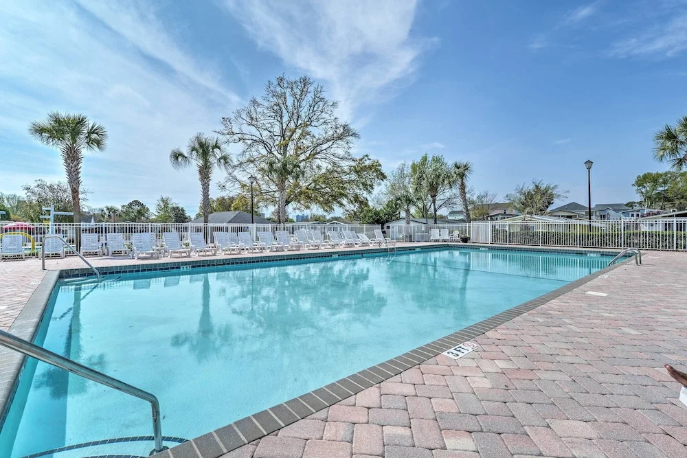 Deck & Pool Access: Myrtle Beach Getaway