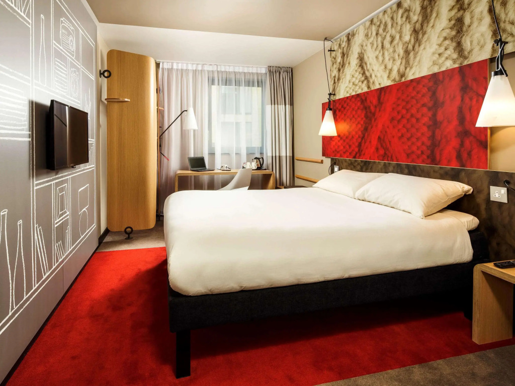 ibis Swansea