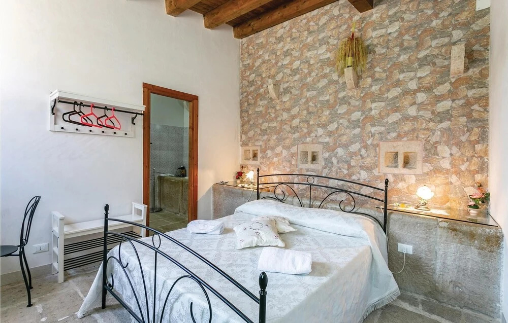Lovely Home In Ragusa With Outdoor Swimming Pool