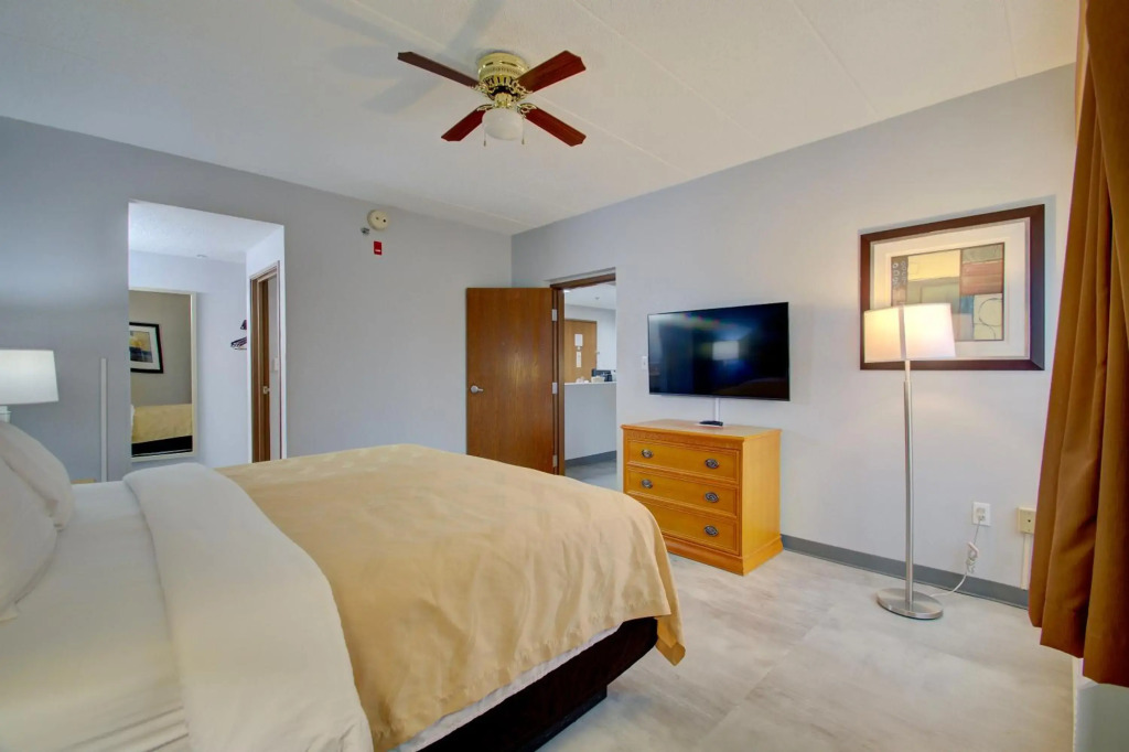 Quality Inn & Suites CVG Airport