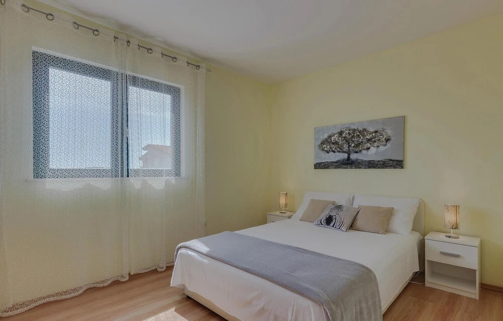 Amazing Home in Stobrec With Wifi and 4 Bedrooms