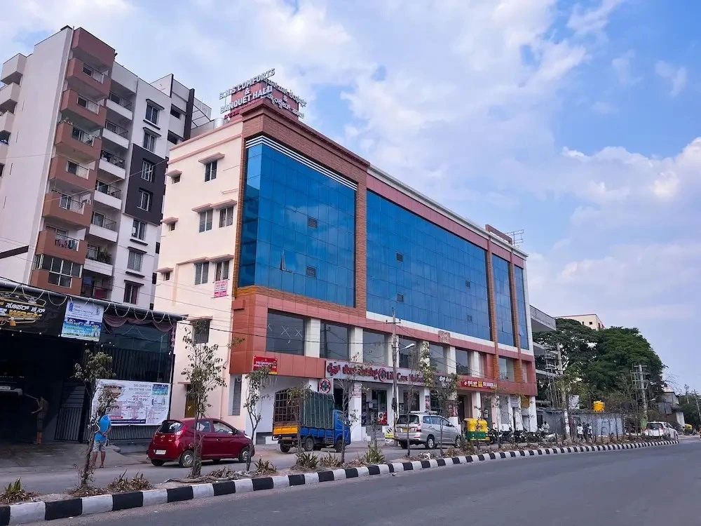 FabHotel BNS Comforts