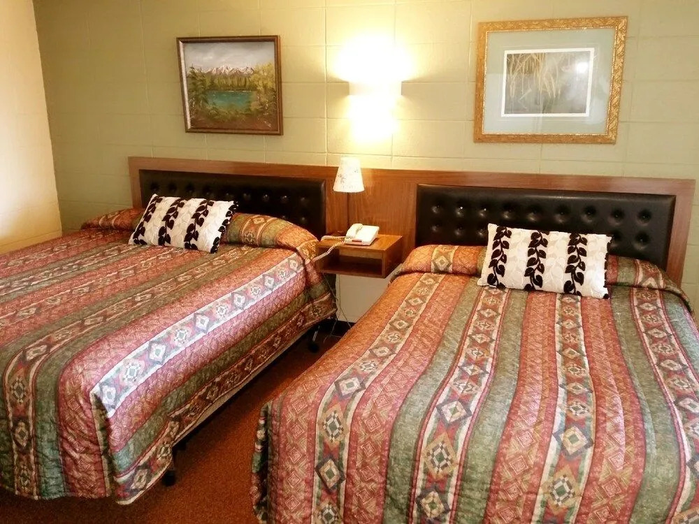 Alpine Lodge Motel & Restaurant