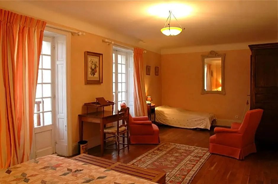 Erlande Baïta
