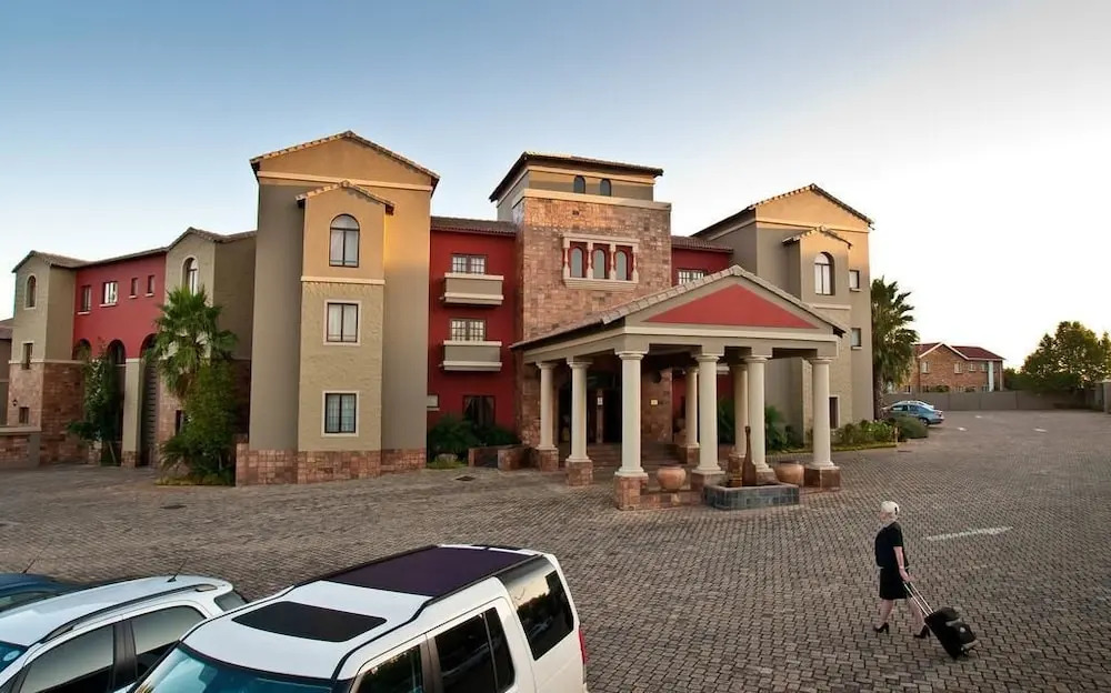 Forever Hotel At Centurion