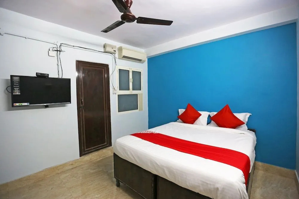 OYO 40792 Dimpy House
