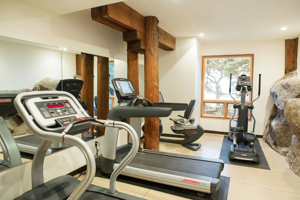 Timber Cove Resort