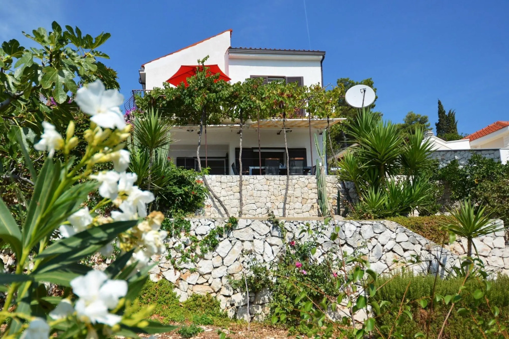 House Sreca