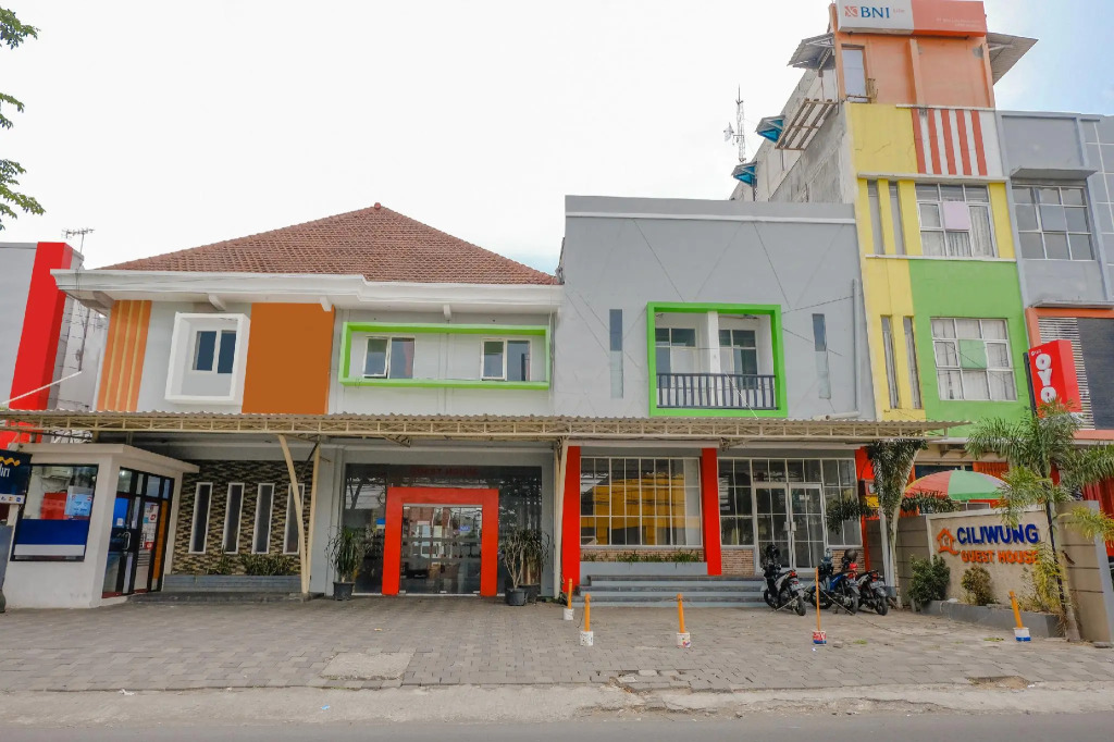 Reddoorz at Ciliwung Guest House Syariah