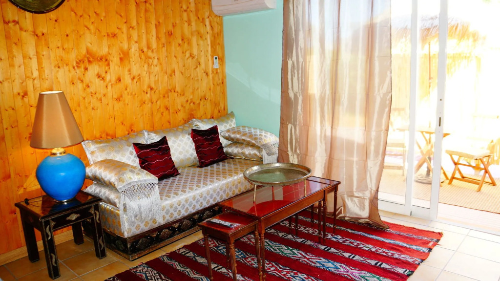 Inn Seventies Cheap & Chic II