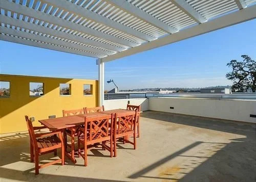 MoonSpinners 2 Br apts by RedAwning