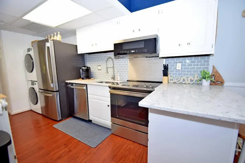 Sea Mark 308 1 Bedroom Condo by RedAwning