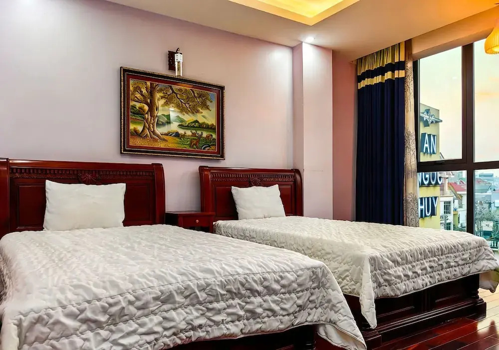 Heyi Hotel