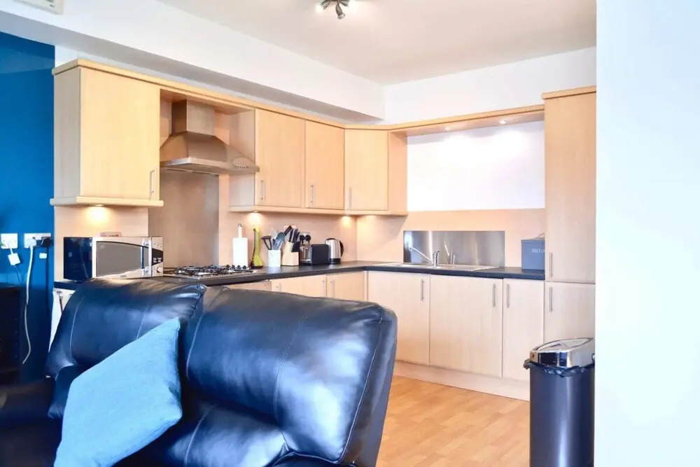 Beautiful Edinburgh Flat With 2 King Bedrooms