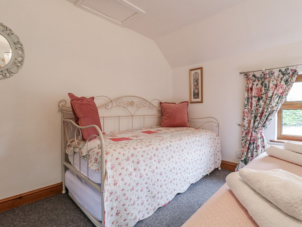 Yoxall Cottage