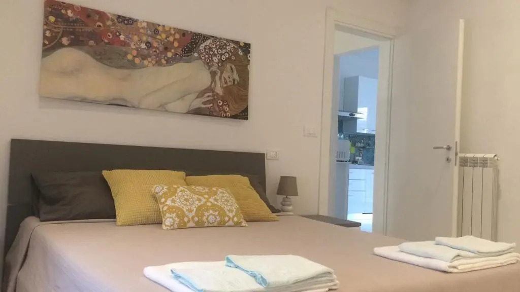 Smeralda House