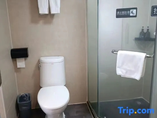 Diandian Apartment (Shenzhen Luohu Control Point, Lo Wu Railway Station)