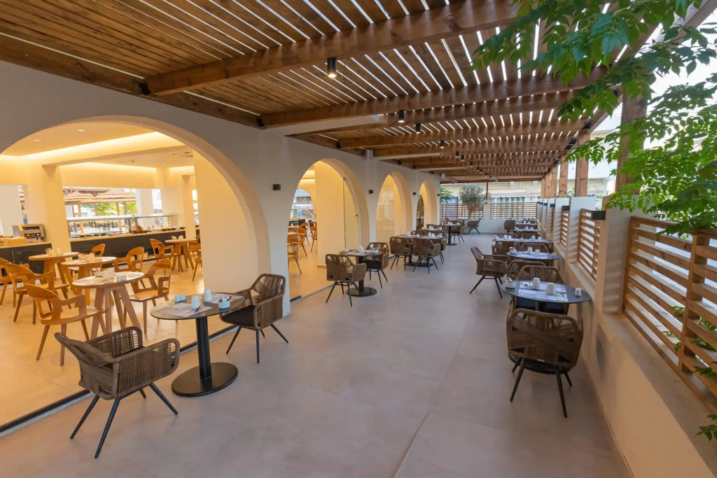 Cabana White Boutique Hotel