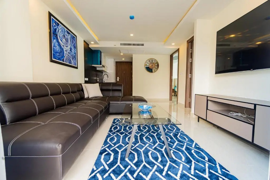 Centara Avenue Residence by Patsamon