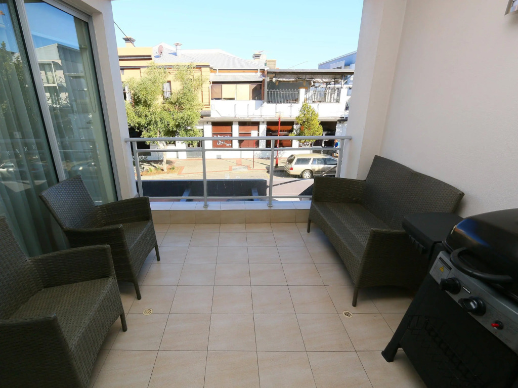 Verandah Apartments