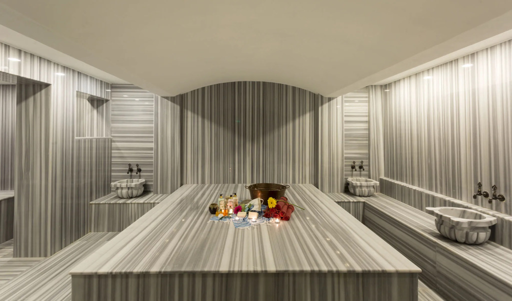 Wise Hotel & Spa