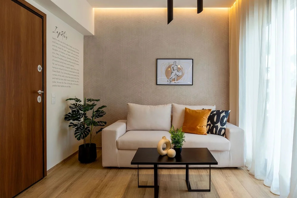 IO SUITES